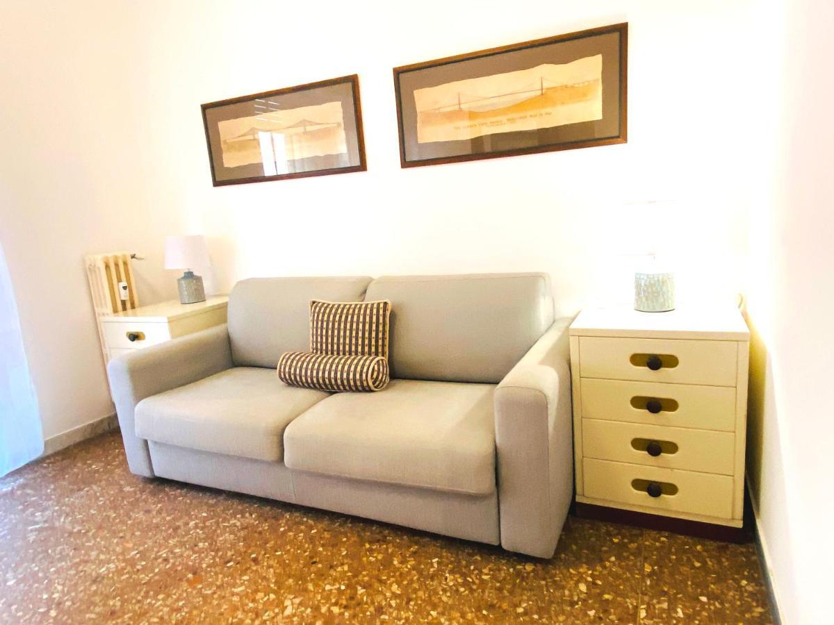 Trastevere for You... 3 bedrooms Apartment Rome Buitenkant foto