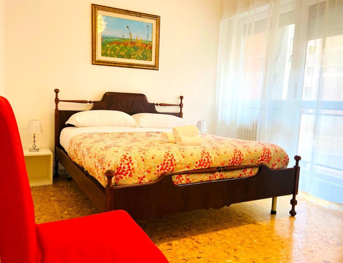 Trastevere for You... 3 bedrooms Apartment Rome Buitenkant foto