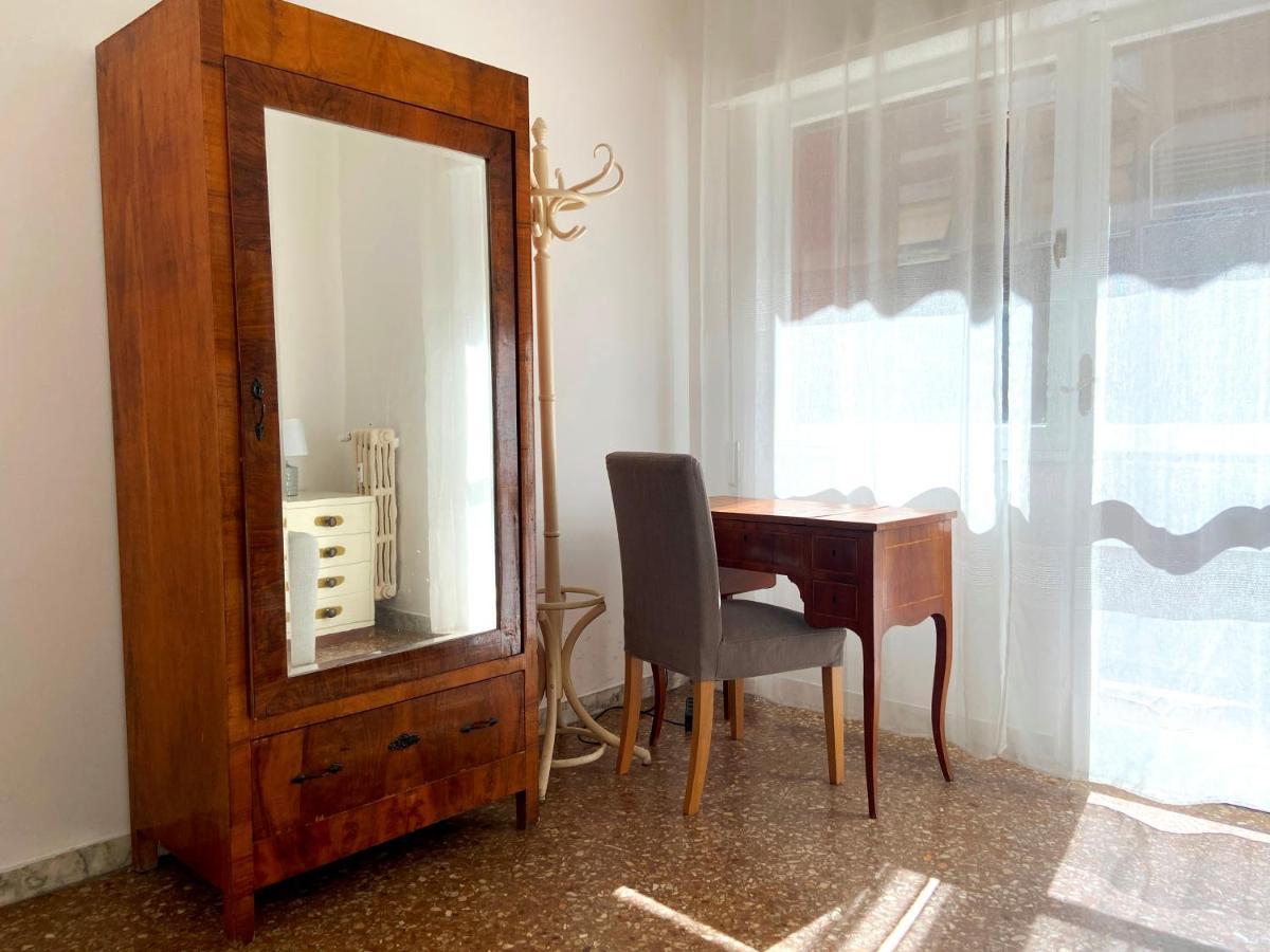 Trastevere for You... 3 bedrooms Apartment Rome Buitenkant foto